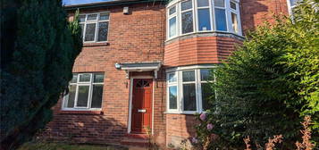 Flat to rent in Strathmore Road, Gosforth, Newcastle Upon Tyne NE3