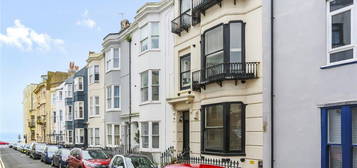 Flat for sale in Grafton Street, Brighton, East Sussex BN2