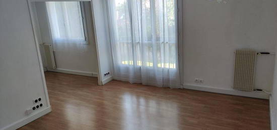 Location Appartement 4 pièces 64m2 Ezanville (95460)