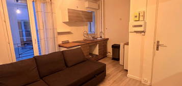 Studio meublé  à louer, 1 pièce, 23 m²