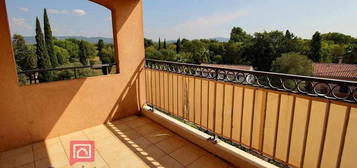 Appartement Roquebrune-Sur-Argens 3 pièces 71 m2-TERRASSE- PARKINGS