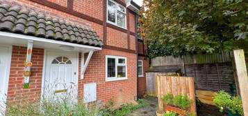 3 bed semi-detached house for sale