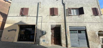 PALAZZO A MONTEROSI