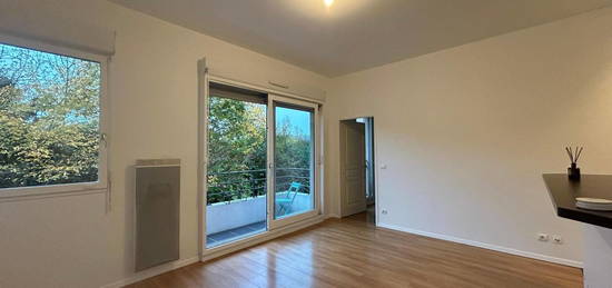 Appartement  à louer, 2 pièces, 1 chambre, 39 m²