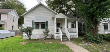 403 S Main St, Clinton, MO 64735