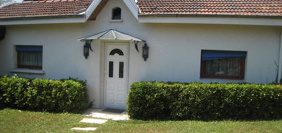 MEYLAN, proche lycée du Grésivaudan, petite maison de 27 m2