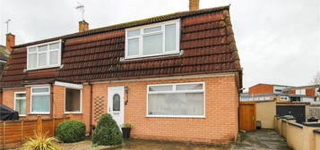 4 bedroom semi-detached house to rent