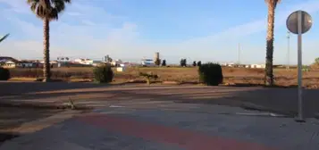 Casa adosada en Valdelacalzada