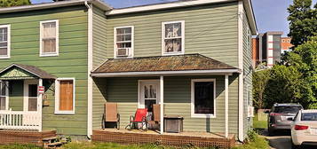 13, Rue du Curé-Suzor
Victoriaville