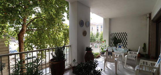 Appartement Avignon 4 pièce(s) 140 m2