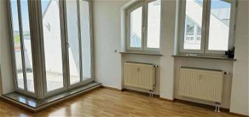Exklusive, gepflegte 2-Raum-Wohnung mit Balkon und EBK in Burghausen