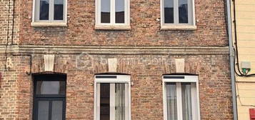 Maison de ville à vendre, 4 pièces, 3 chambres, 76 m²