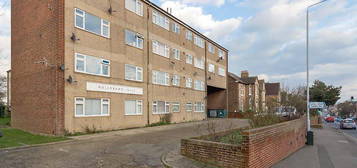 Flat to rent in Flat 21 Hollybank Hill, London Road, Sittingbourne, Kent ME10