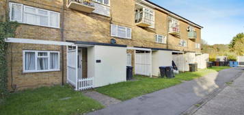 2 bedroom maisonette for sale