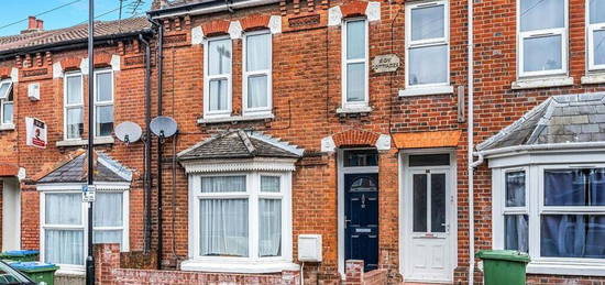 5 bedroom terraced house