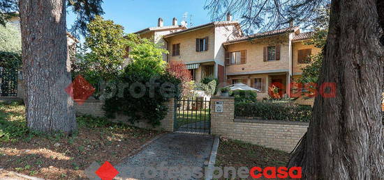 Villa a schiera Recanati [Cod. rif 3177402VRG]