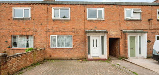 3 bed terraced house for sale