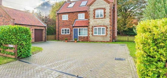 4 bedroom detached house