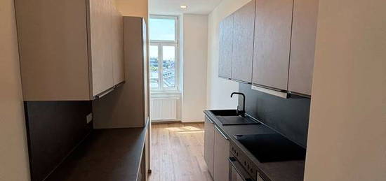 1 Zimmerwohnung mit Küche und Balkon