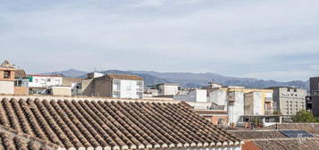 Piso en venta en Jaen, 4, Barrio de Zaidín