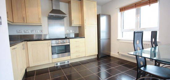 2 bed flat to rent