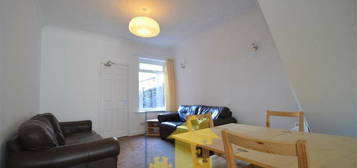 4 bedroom terraced house