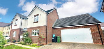 4 bed detached house for sale