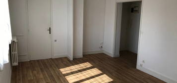 Appartement  à louer, 2 pièces, 1 chambre, 47 m²