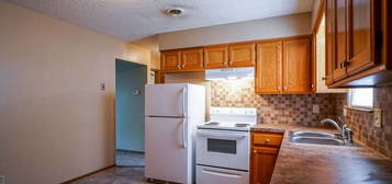 424 S 6th St Unit 426, Manhattan, KS 66502