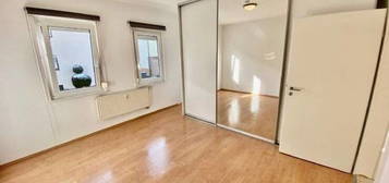 Gepflegte und moderne Altbau 3-Zimmer Wohnung mit hohen Decken in Ostfildern-Ruit