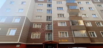 ALTIN EMLAK'TAN YILDIZKENT'TE KİRALIK 4+1 DAİRE