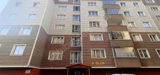 ALTIN EMLAK'TAN YILDIZKENT'TE KİRALIK 4+1 DAİRE