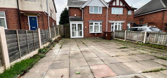 3 bedroom semi-detached house to rent