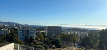 T2 avec vue sur mer