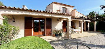 Villa 4 pièces 150 m²