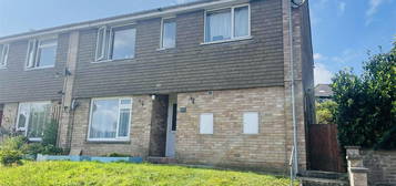 Flat to rent in Nordown Road, Norman Hill, Dursley GL11