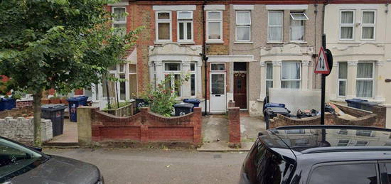 6 bedroom terraced house for sale