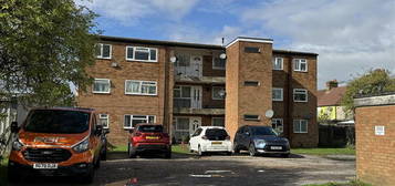 2 bedroom ground floor flat for sale