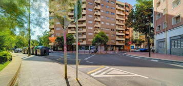 Piso en calle De María Moliner, San José, Zaragoza