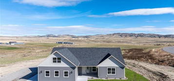 2 Smooth Brome Ct, Three Forks, MT 59752