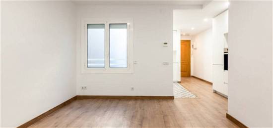 Appartement  à louer, 2 pièces, 2 chambres, 57 m²