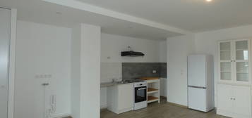 A LOUER - APPARTEMENT - TYPE 2 - 42,47 m² - RUE DE CHATEAUGIRON - PINEL - 628 € CC