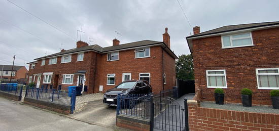 3 bed end terrace house to rent