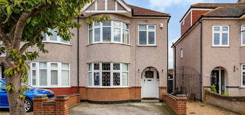 3 bed semi-detached house for sale