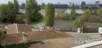 Appartement t2 avec terrasse sans vis a vis vue bassin a flots