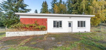 781 Irondale Rd, Port Hadlock, WA 98339