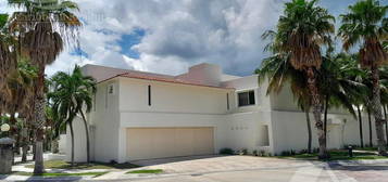 Casa En  Venta Cancun Villa Magna B-emm9566