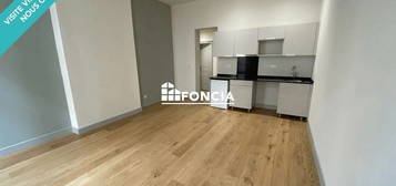 Appartement  à louer, 2 pièces, 1 chambre, 52 m²