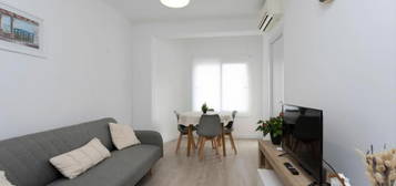 Apartamento de alquiler en Collblanc