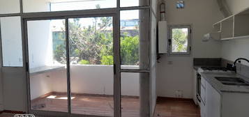 Alquilo Departamento 1 Dormitorio Con Cochera
